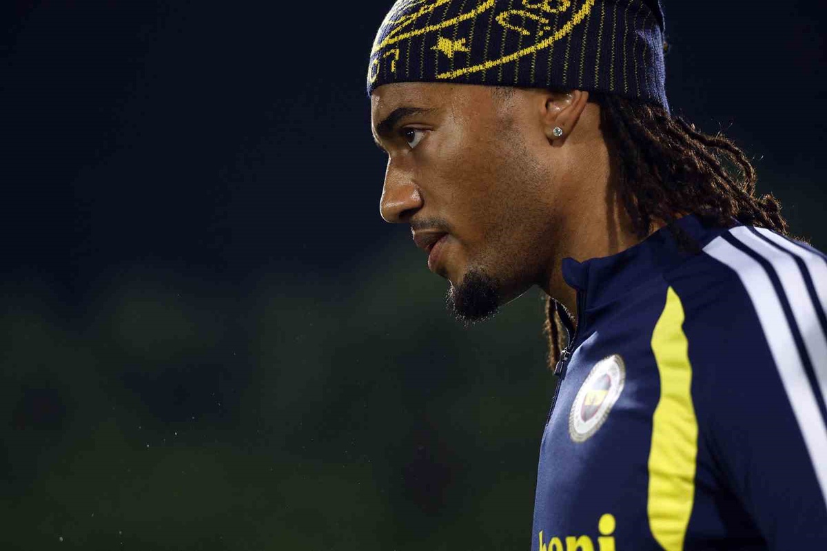 Slavia Prag maçı öncesi Fenerbahçe tesislerde kampa girip maç saatini bekliyor