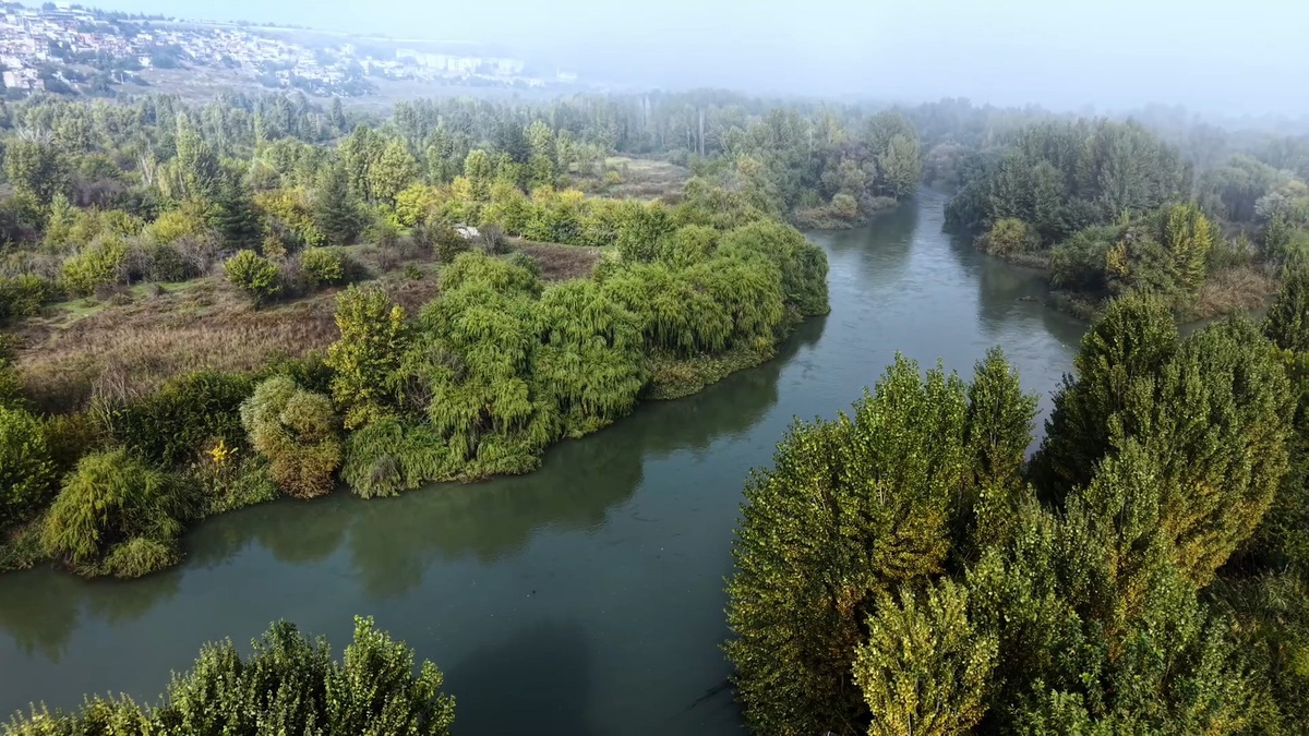 Diyarbakır\'da Hevsel Bahçeleri sonbahar renklerine büründü, dronla görüntülendi