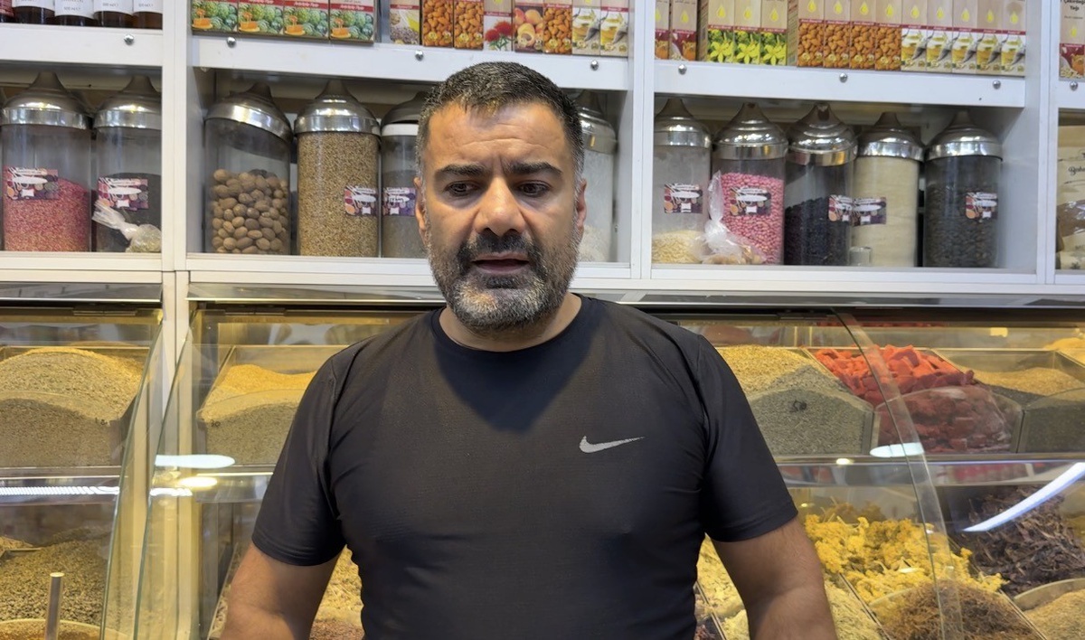Iğdır\'da havaların soğuması baharatçılarda kış çayına ilgiyi artırdı