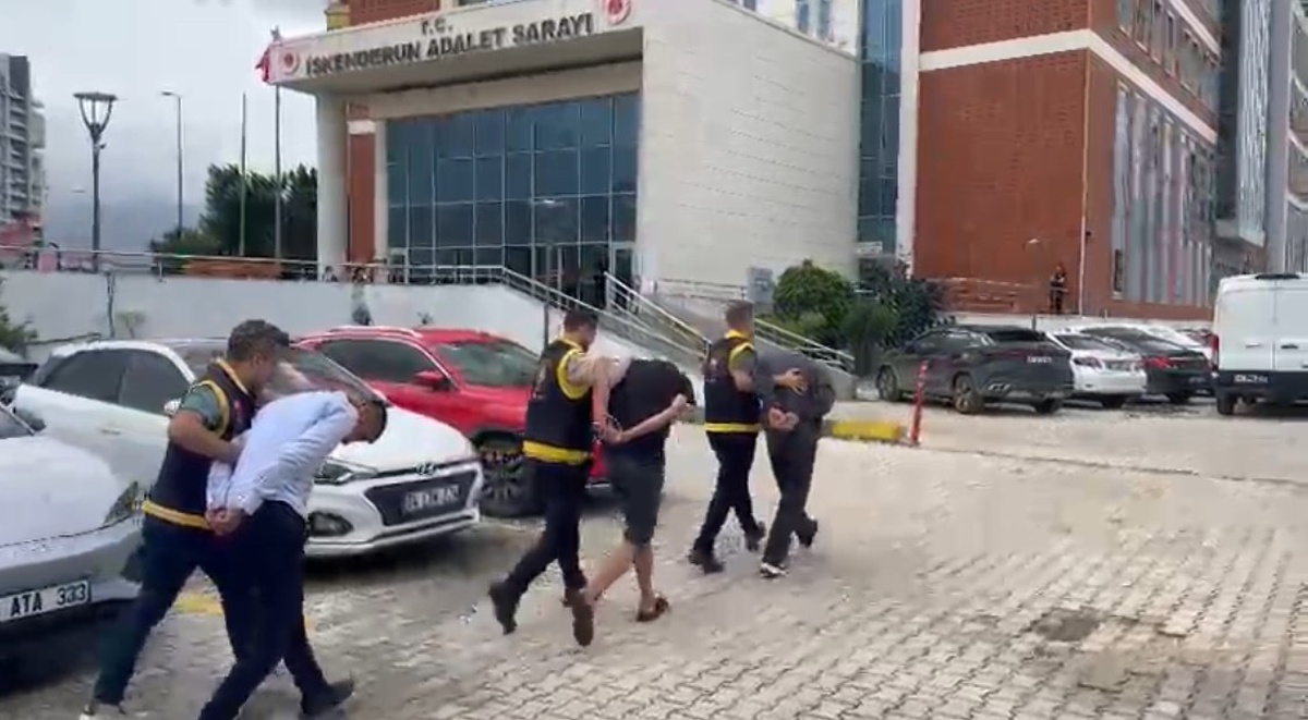 İskenderun\'da 3 ayrı olayın şüphelisinden 2\'si cezaevine gönderildi