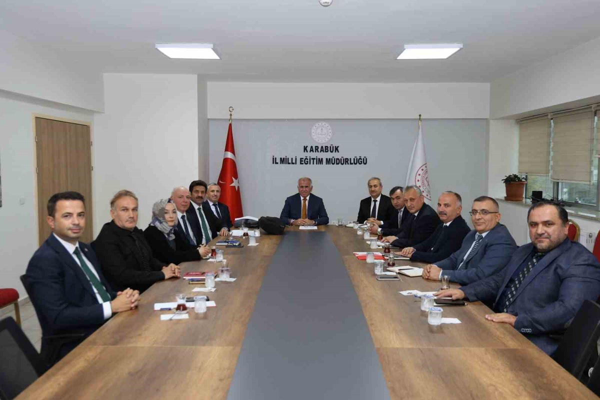 Bakanlık müfettişleri Karabük\'te iki haftalık denetim sürecini toplantıyla tamamladı