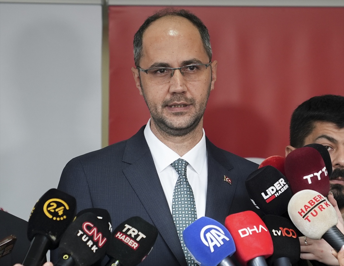 Kentsel Dönüşüm Başkanlığı Ayazağa\'da sel sonrası dönüşüm görüşmelerine başladı