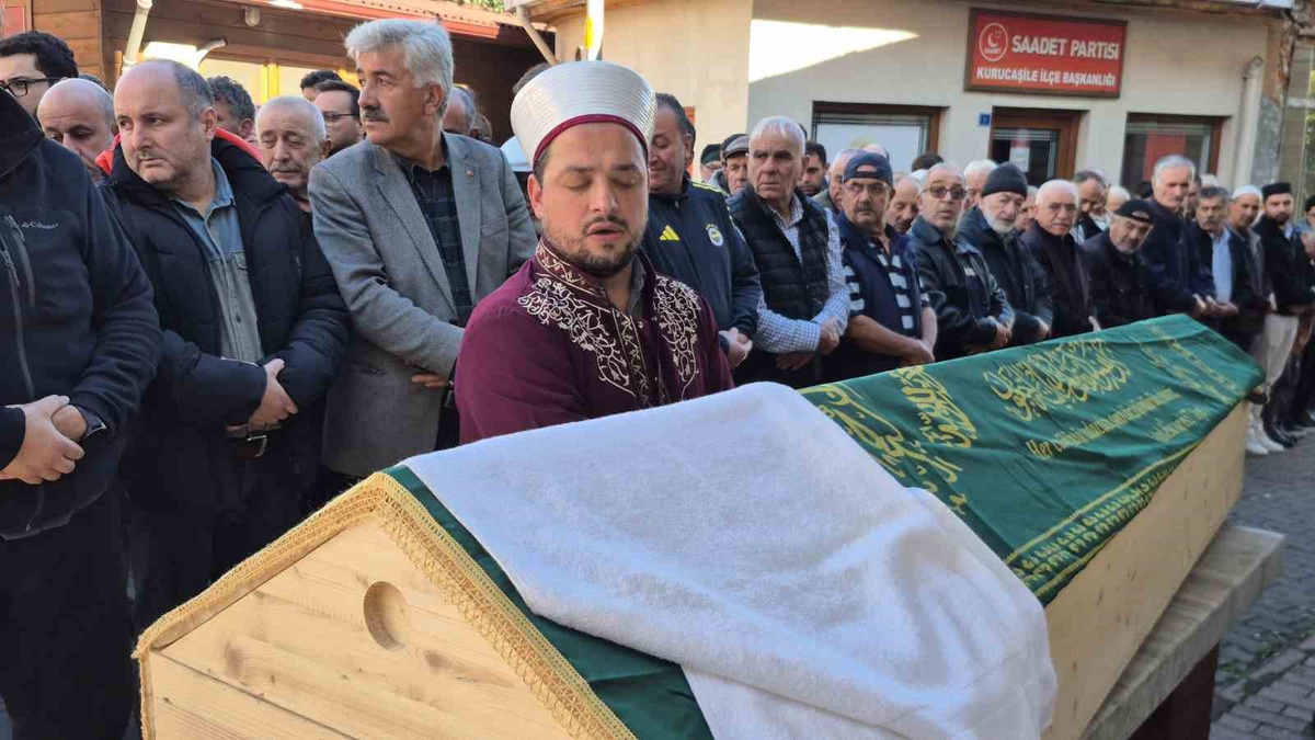 Konserde hayatını kaybeden Furkan Aksu, Bartın\'da toprağa verildi