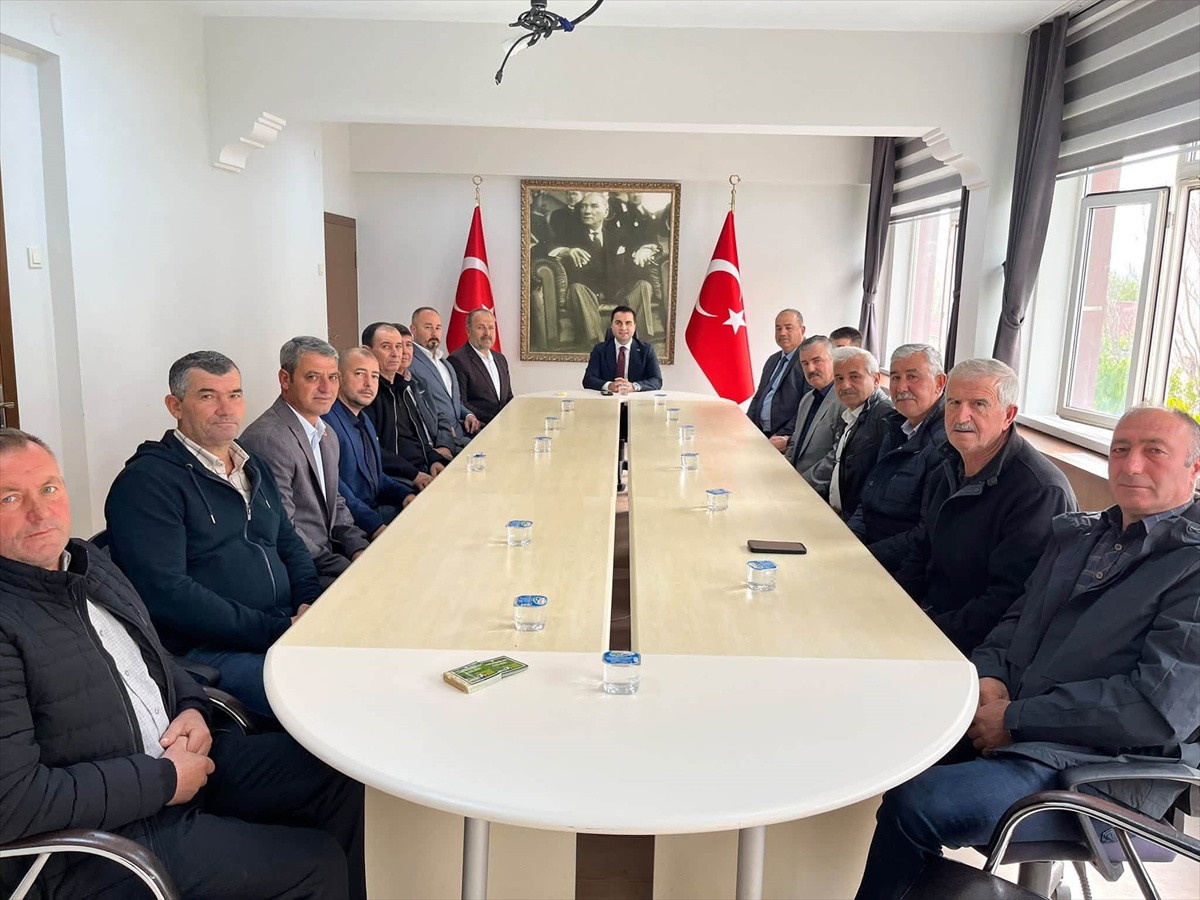 Edirne Lalapaşa\'da Kaymakam Çolak, Muhtarlar Günü\'nde muhtarları kabul etti