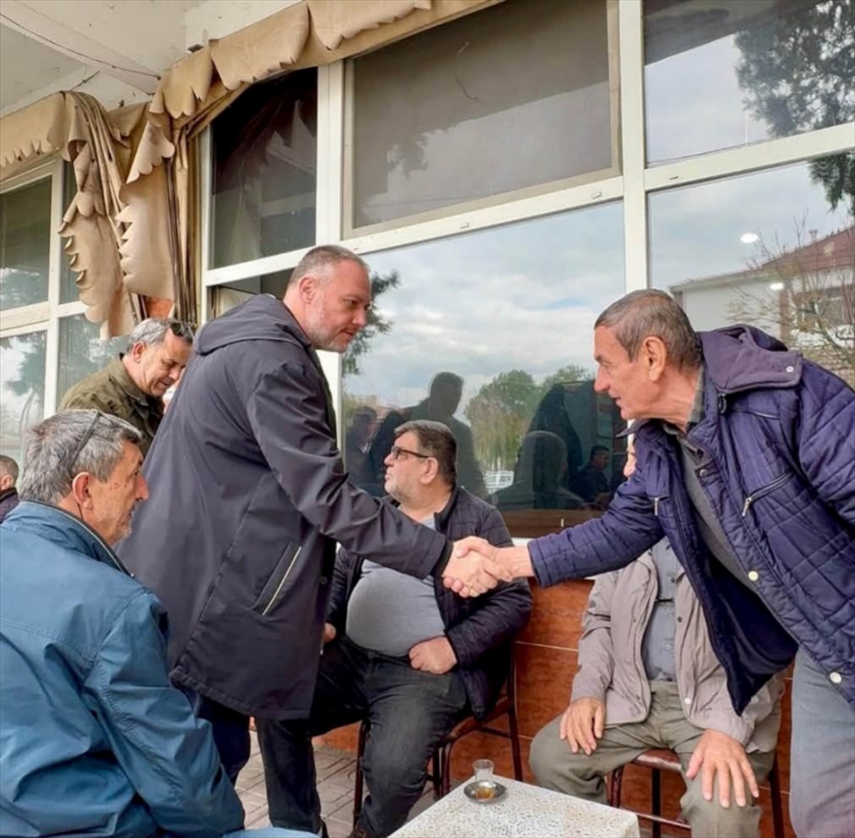 MHP Edirne İl Başkanı Biçer, Lalapaşa\'da esnaf ve vatandaşla buluştu