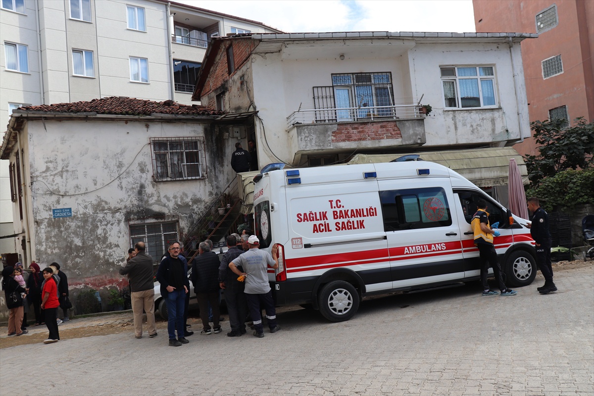 Ordu Ünye\'de 64 yaşındaki kişi evinde hareketsiz bulundu, öldüğü belirlendi
