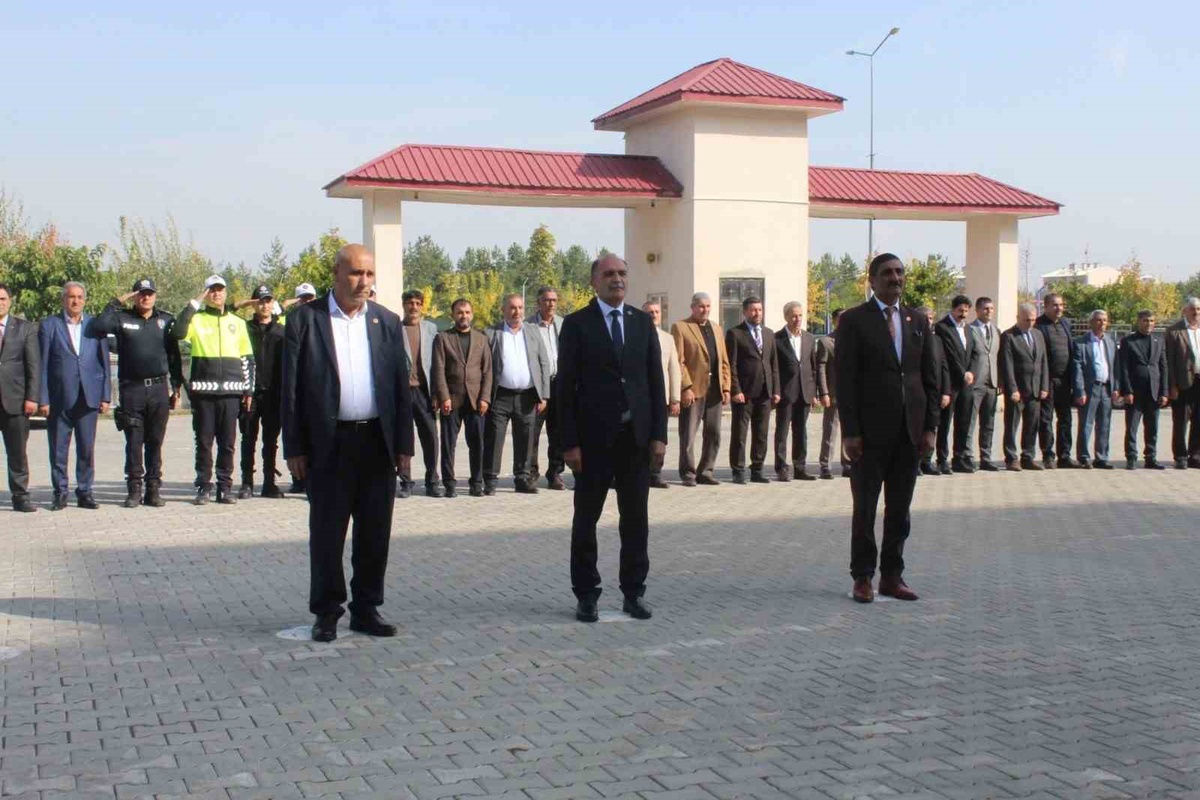 Patnos’ta 19 Ekim Muhtarlar Günü törenle kutlandı