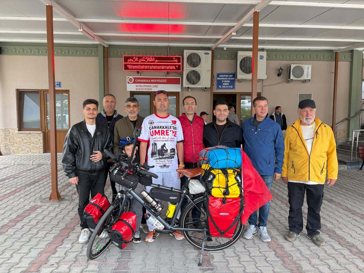 Bisikletle Mekke yolundaki Çanakkaleli Murat Tecimen, Cilvegözü\'nden Suriye\'ye ulaştı