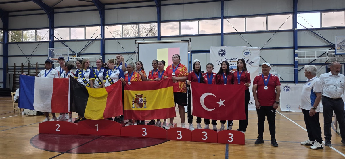 Samsunsporlu Tosun Avrupa'da 2 altın ve 1 bronz kazandı, Kalan&ccedil; d&uuml;nya &uuml;&ccedil;&uuml;nc&uuml;s&uuml; oldu
