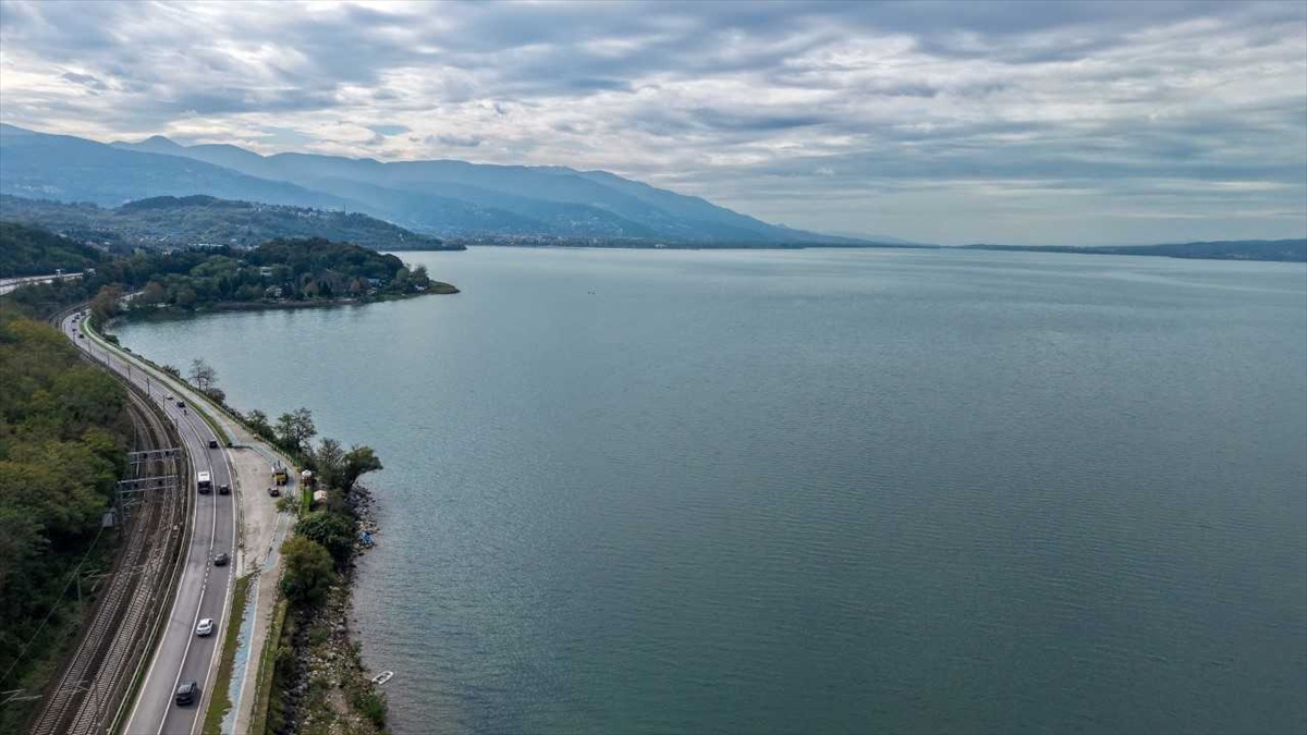 Sapanca Gölü yağışlarla 30,51 metreye ulaştı, Sakarya\'ya 4,5 aylık su sağlandı