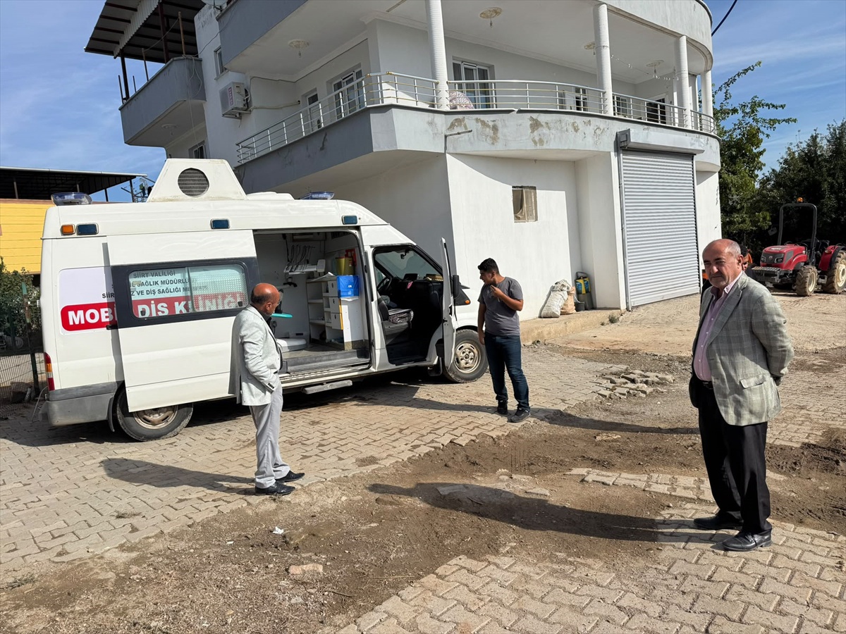 Siirt\'te mobil diş sağlığı aracı Tuzkuyusu köyünde tarama yaptı