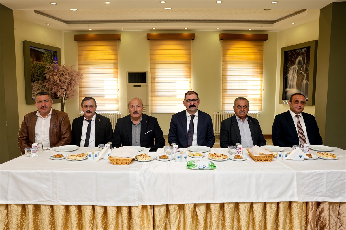 Taşköprü Kaymakamı ve Belediye Başkanı Arslan muhtarların gününü kutladı