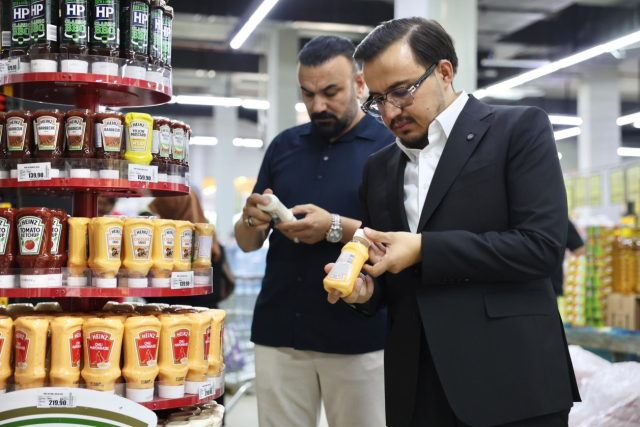 Sincan'da zincir markette müşterilere büyük saygısızlık! Belediye ekipleri harekete geçti