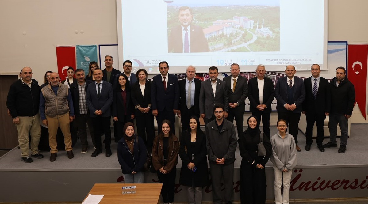 Düzce Milletvekili Öztürk, öğrencilere diploma yeterli değil diyerek kurs önerdi