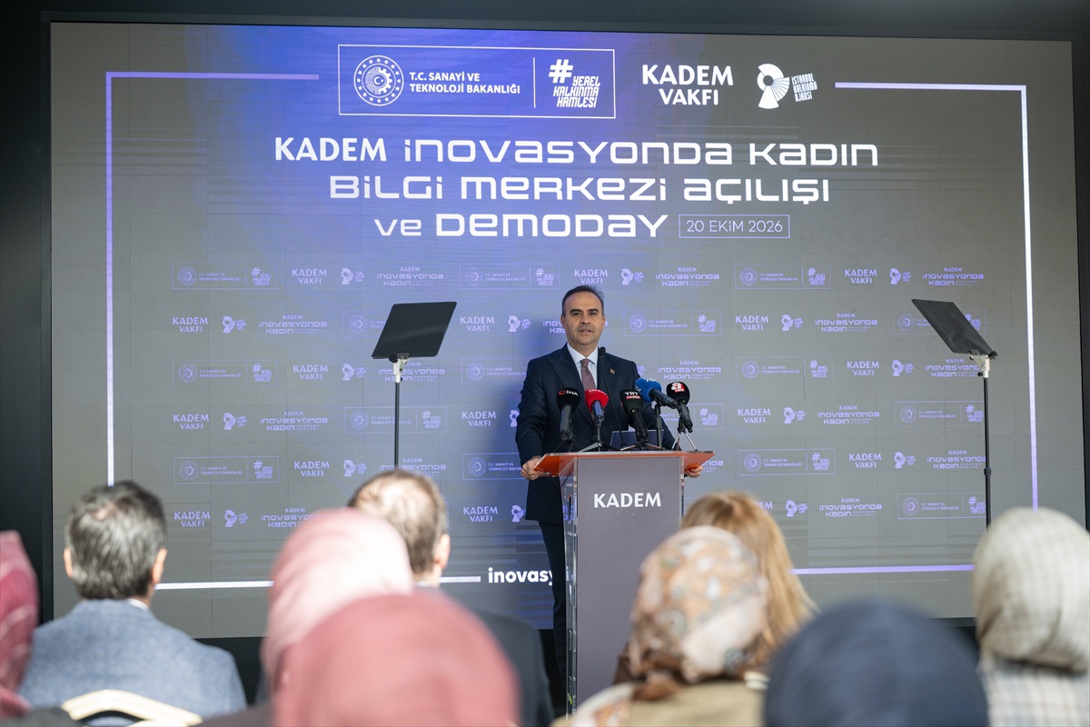 Bakan Kacır KADEM İnovasyonda Kadın Bilgi Merkezinin açılışında konuştu: