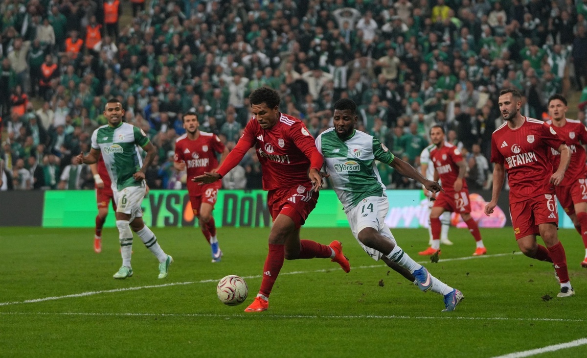 Iheanacho Pendikspor'da da gol attı, 11 maçta 15 gole ulaşan tek isim oldu