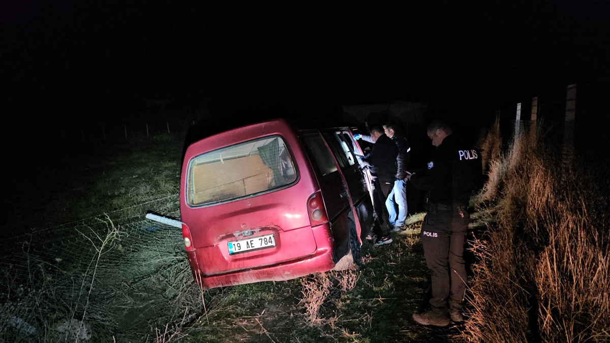 Çorum\'da minibüste baygın bulunan 48 yaşındaki inşaat ustası hastanede öldü