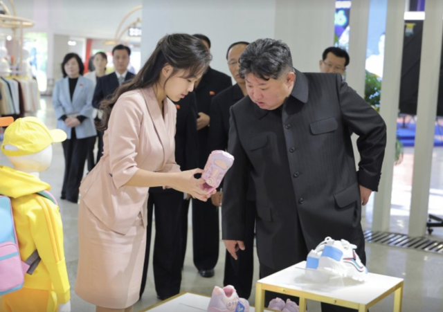 Dünya öldüğünü konuşuyordu! Kim Jong-un ortaya çıktı