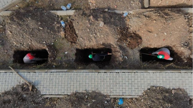 Erzurum'da dondurucu kış öncesi 500 mezar kazılıyor, 200'ü şimdiden hazır