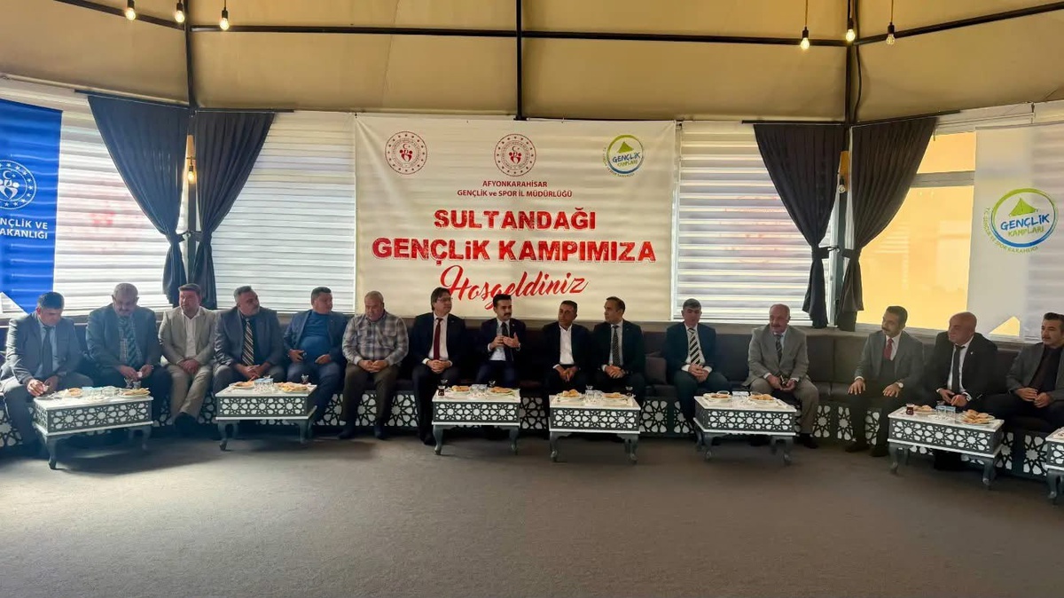 Afyonkarahisar Sultandağı\'nda muhtarlar Muhtarlar Günü\'nde buluştu