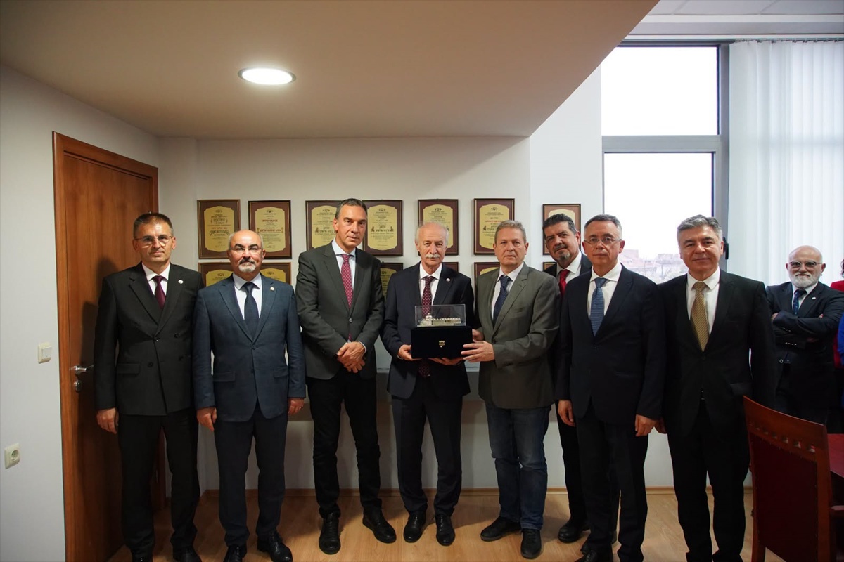 Trakya Üniversitesi Burgas Free Üniversitesi\'yle AI BRIDGE işbirliğini görüştü
