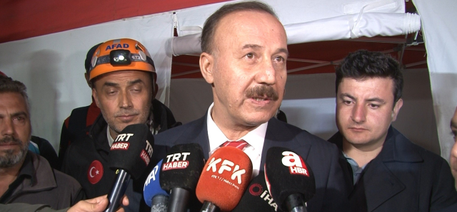 Isparta Sütçüler'de mahsur kalan 10 İHH gönüllüsü AFAD ekiplerince tahliye edildi