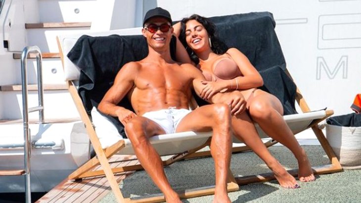 Anne sözü dinliyor Cristiano Ronaldo, Instagram’dan ayrılık ateşini yaktı