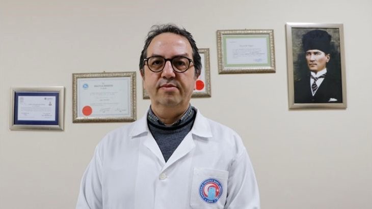 Bilim Kurulu üyesi Prof. Dr. Alper Şener’den “omiciron“ uyarısı: 2 doz aşı yetmiyor
