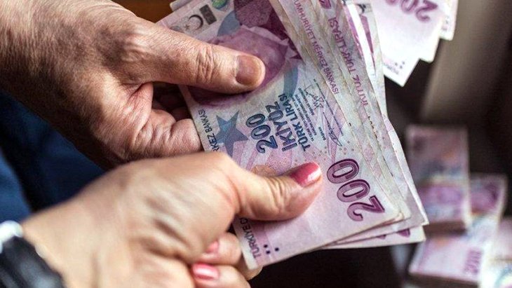 Son Dakika: En düşük emekli maaşını 2 bin 500 TL’ye çıkaran teklif TBMM’ye sunuldu