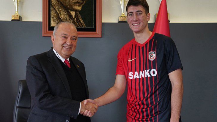 Gaziantep FK ilk transferini yaptı, Luka Stankovski imzayı atan isim oldu