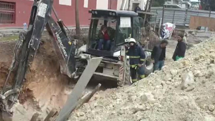 Avcılar’da inşaat alanında göçük 2 işçiden biri hayatını kaybetti