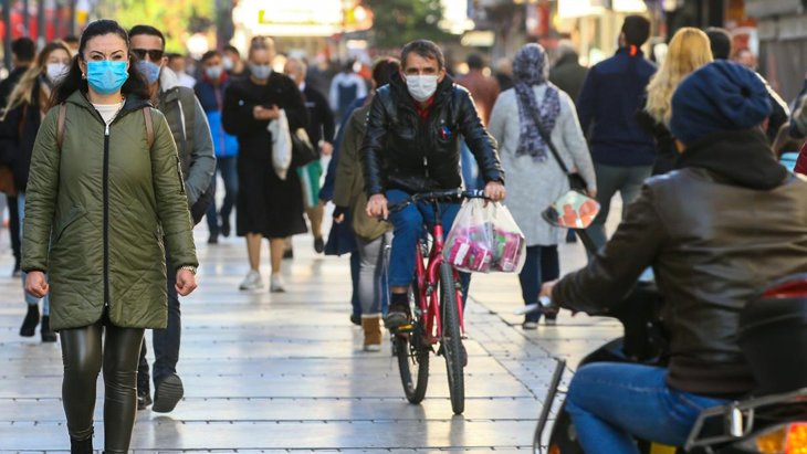 Son Dakika “20 Aralık sonrası vaka sayılarında artış var“ diyen İstanbul İl Sağlık Müdürü: Aşı ölüm oranını azalttı