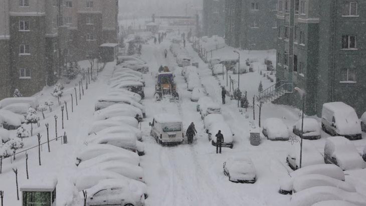 Meteoroloji’den İstanbul’a kar yağışı uyarısı 2 gün boyunca etkili olması bekleniyor