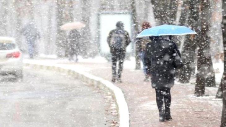 Meteoroloji’den 14 il için ’sarı kod’ İstanbul ve Ankara’ya yoğun kar geliyor