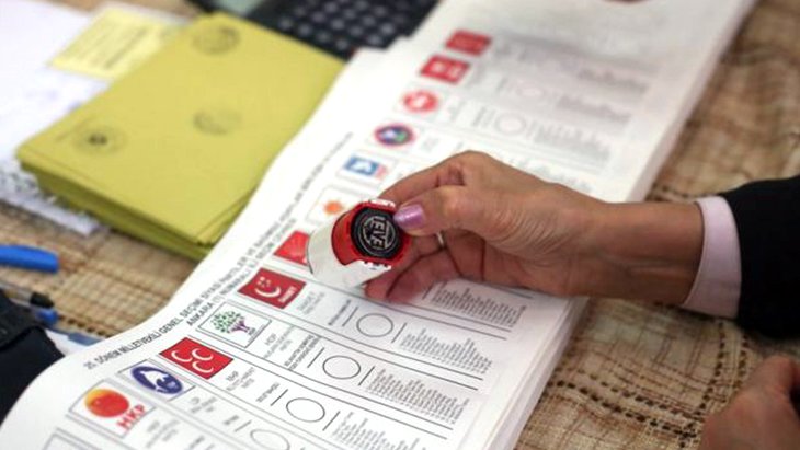 Cumhur İttifakı tarafından hazırlanan Seçim Yasası teklifi raftan iniyor