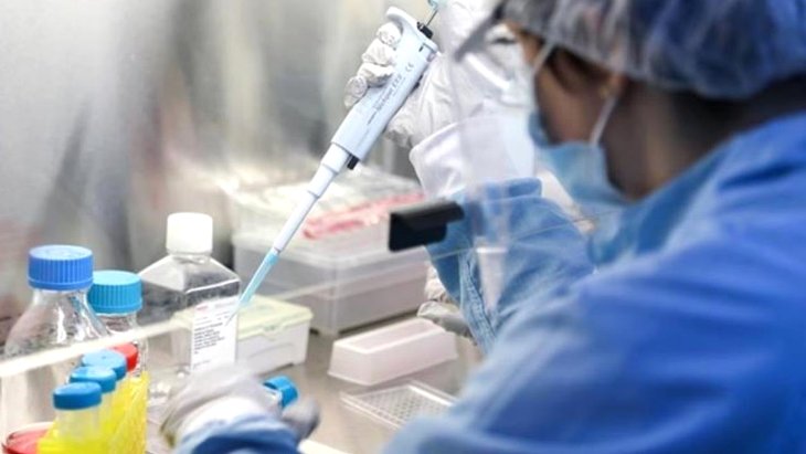 Prof. Dr. Ahmet Saltık’tan Omicron açıklaması: 2 ay içinde 45 milyon insan hastalanacak