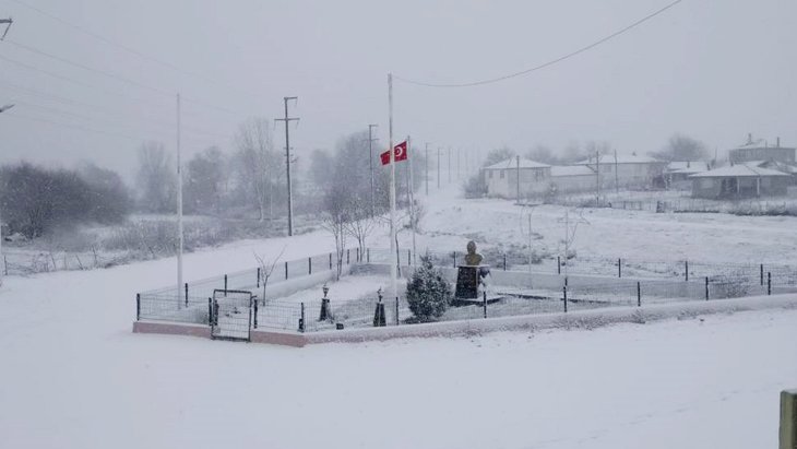 Edirne’de süregelen kar, İstanbul’un kapısına dayandı