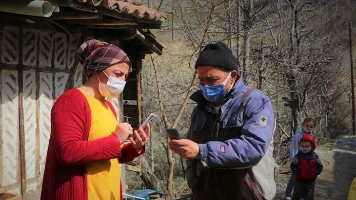 Bu mahallede koronavirüs olayı tek görülmedi Aldıkları tılsım şaşırttı