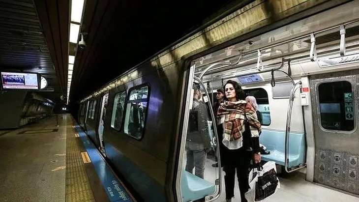 İstanbul’da metro sefer saatleri uzatıldı Gece 02,00’ye kadar metroya binebilirsiniz