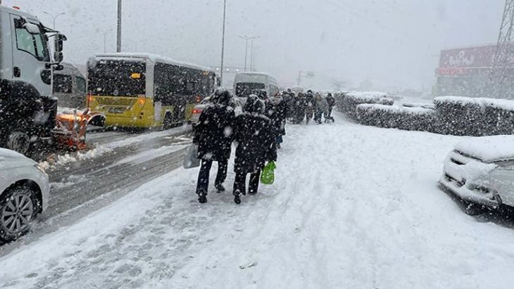 İBB’den İstanbul için kar yağışı uyarısı: Bu akşam saat 20.00’den sonra etkili olacak