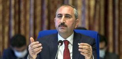 Son Dakika: Adalet Bakanı Abdulhamit Gül istifa etti, yerine Bekir Bozdağ atandı