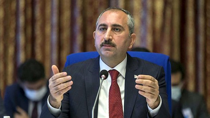 Son Dakika: Adalet Bakanı Abdulhamit Gül istifa etti, hesabına Bekir Bozdağ atandı