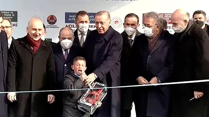 Erdoğan’ın yanında Kılıçdaroğlu’na “hain“ diyen çocukla ilgili CHP’den ilk açıklama: Böylesi bir istismarı tarihimizde görmedik