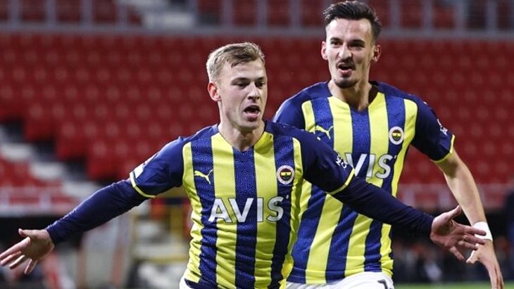 Son Dakika: Fenerbahçe’de şaşırtıcı veda Alman kuzey Danimarka kadrosuna kiralandı