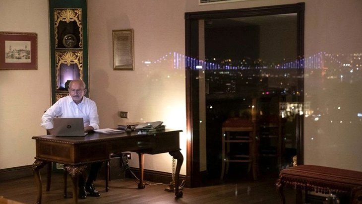 Kılıçdaroğlu’nun lüks otelde konaklamasından sonra yapılan eleştirilere CHP’den cevap: Kişi karşısındakini kendi gibi bilirmiş