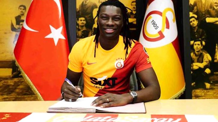 Süper Lig tarihinin en fazla gol atan futbolcusu unvanına sahip Gomis yeniden Galatasaray formasını giydi