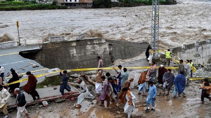 Pakistan’daki şiddetli yağışlarda 37 kişi hayatını kaybetti