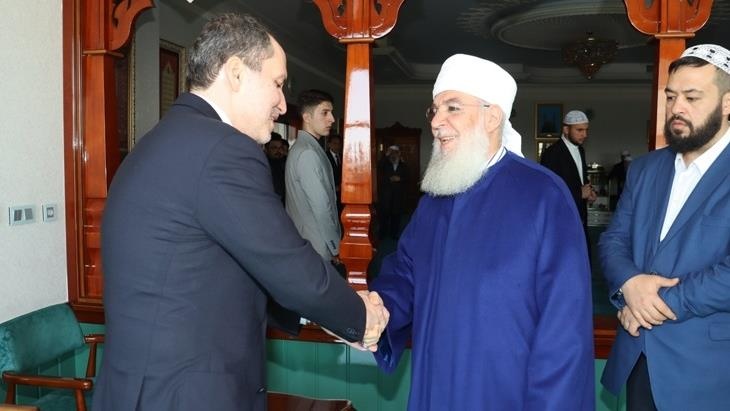 YRP Genel Başkanı Fatih Erbakan, Menzil cemaatinin şeyhini ziyaret etti