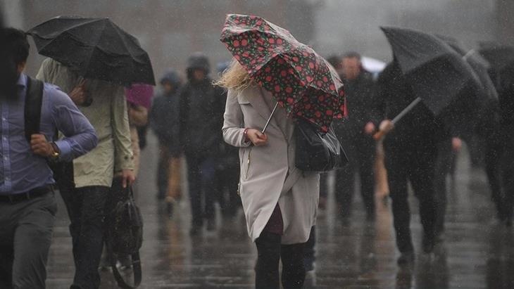 Yarın Türkiye’nin Batısında Sağanak Yağış ve Fırtına Bekleniyor