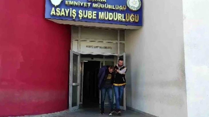 Adana’da kadın ve sevgilisi park halindeki kamyoneti çaldı, tutuklandılar